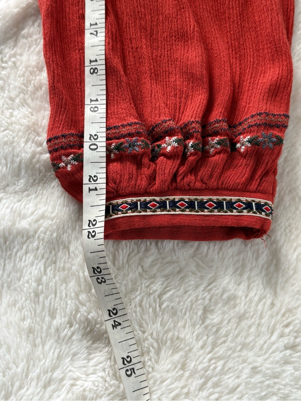 Suzanne Betro Embroidered Peasant Boho TunicRust Red Long Sleeve Tunic Top Sz: M - Picture 6 of 8